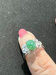 5. Jade ring with white diamonds in K gold630044985468171126