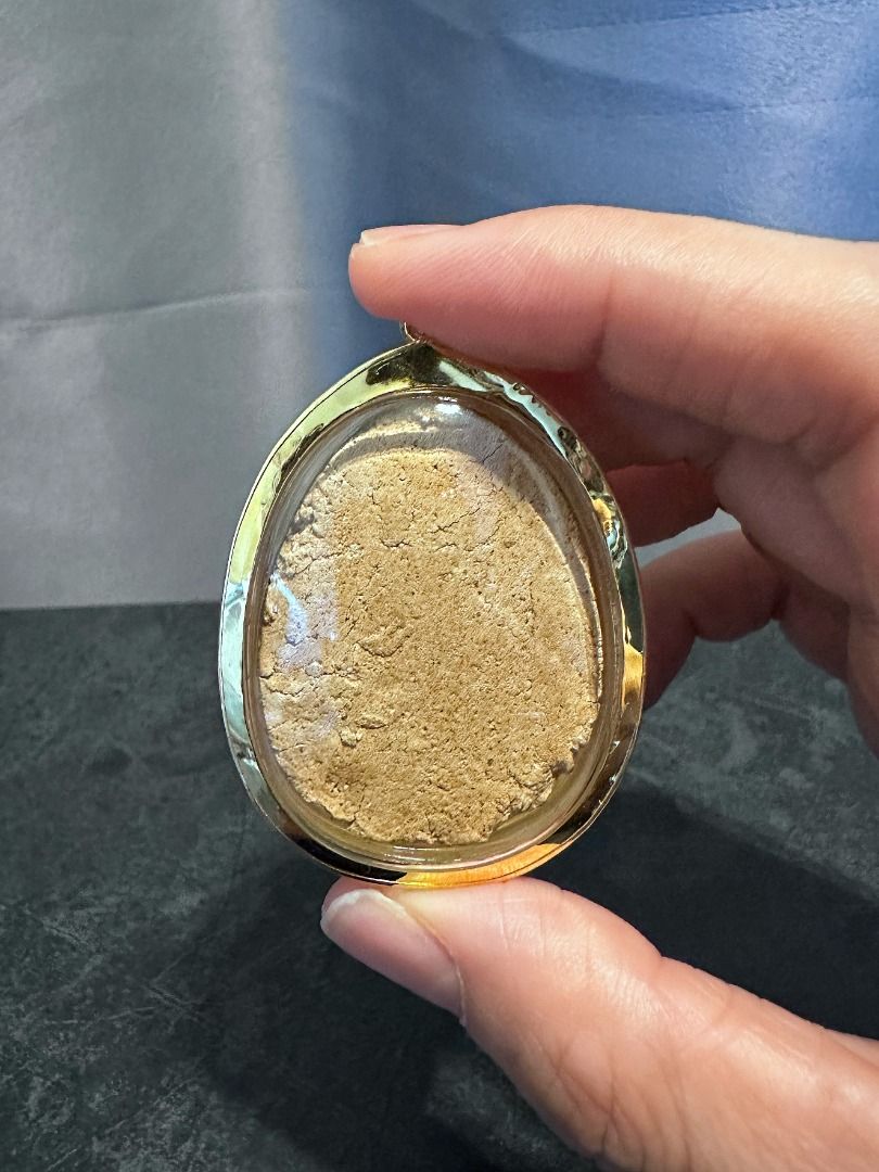 【古巴陣得】一期必打珍寶模(80厚金外殼), 興趣及遊戲, 收藏品及紀念品, 宗教物品 - Carousell