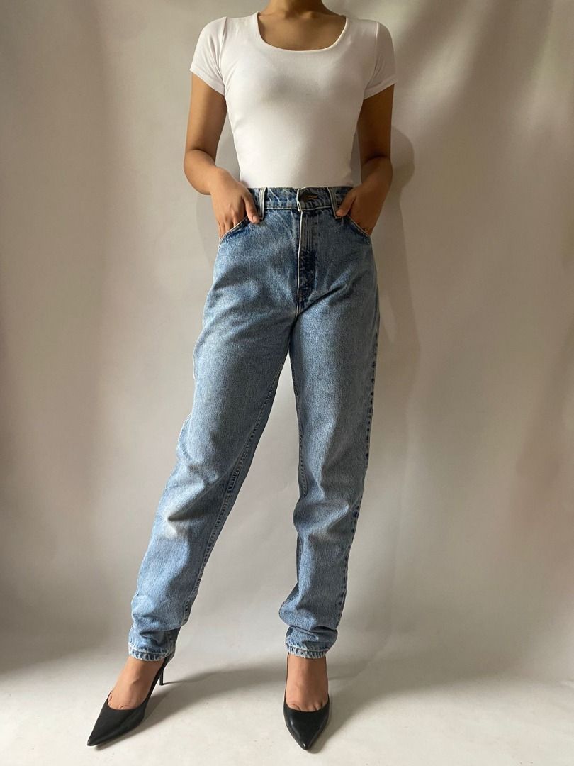 90s Vintage Levis highwaisted light washed mom jeans, Women's Fashion,  Bottoms, Jeans on Carousell