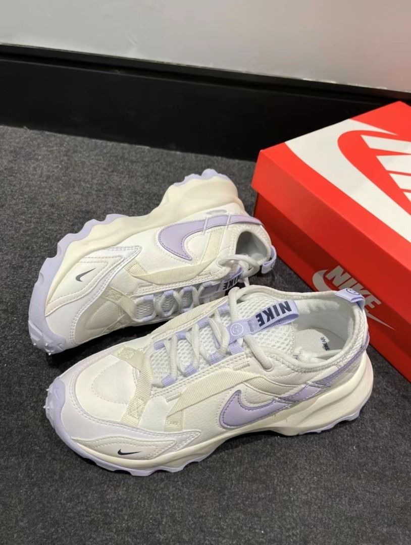 🍈 全新Nike TC 7900 PRM 低幫跑步鞋紫白色, 男裝, 鞋, 波鞋- Carousell