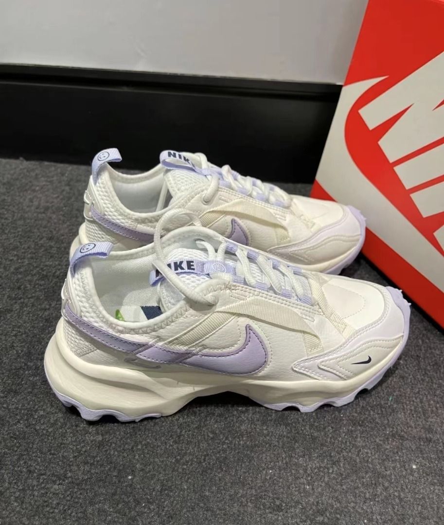 🍈 全新Nike TC 7900 PRM 低幫跑步鞋紫白色, 男裝, 鞋, 波鞋- Carousell