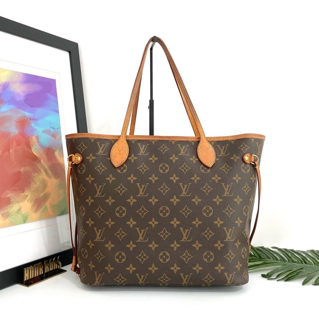 Louis Vuitton Neverfull MM Monogram, Luxury, Bags & Wallets on Carousell