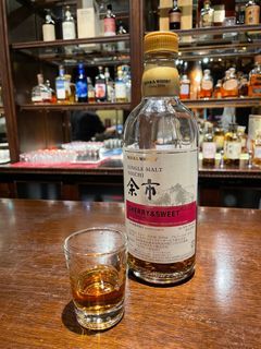 余市12年舊裝日本版豪華硬盒700ml 日本威士忌Nikka Whisky, 嘢食& 嘢飲 