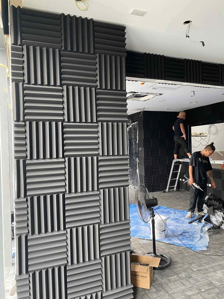 ACOUSTIC FOAM (Category: Construction & Building Materials) located in Marikina City. Submitted by christine_km8enterprises (Listing ID 1257540779, Image 2). Description: ACOUSTIC FOAM (Best for Acoustic treatments ) 📌 Studios 📌 Home theaters 📌 Hearing booths 📌 Bars 📌 Classrooms ⚡Density 18/24 /35 ⚡Fire Retardant ⚡Nrc 0.6 ⚡Gray/Black colors available (other color upon request) Designs Available : EGG CRATE SURFACE WEDGE SURFACE PYRAMID SURFA