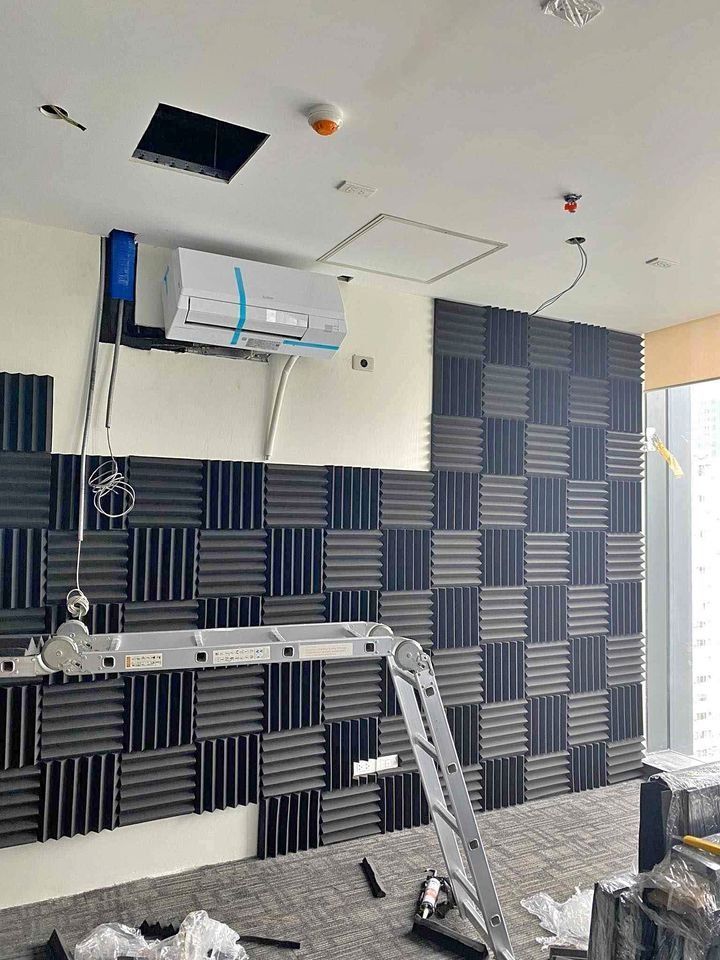 ACOUSTIC FOAM (Category: Construction & Building Materials) located in Marikina City. Submitted by christine_km8enterprises (Listing ID 1257540779, Image 1). Description: ACOUSTIC FOAM (Best for Acoustic treatments ) 📌 Studios 📌 Home theaters 📌 Hearing booths 📌 Bars 📌 Classrooms ⚡Density 18/24 /35 ⚡Fire Retardant ⚡Nrc 0.6 ⚡Gray/Black colors available (other color upon request) Designs Available : EGG CRATE SURFACE WEDGE SURFACE PYRAMID SURFA
