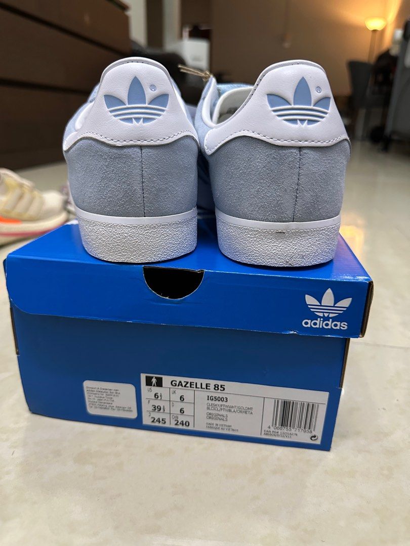 Gazelle baby blue discount