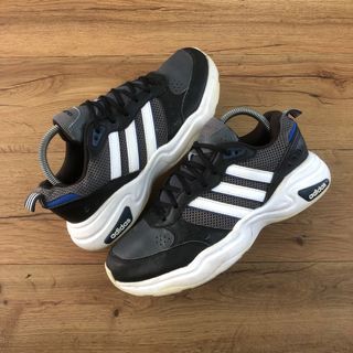 Adidas Strutter (7.5uk)