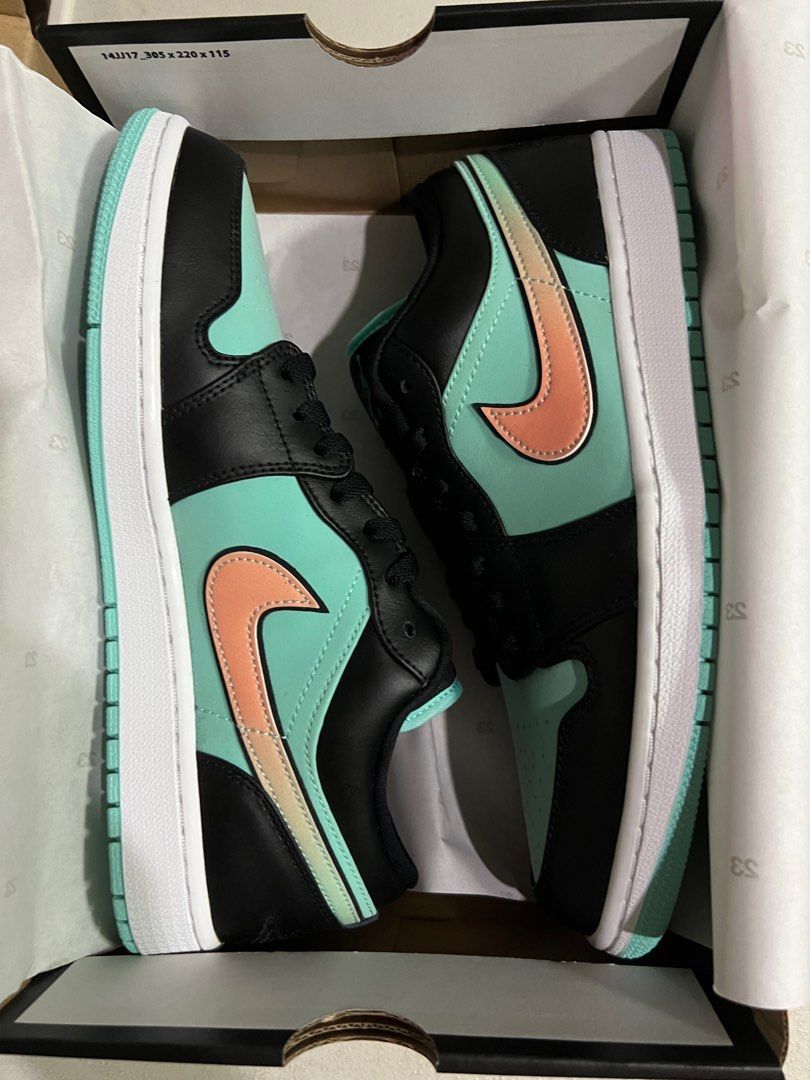 Air Jordan 1 Low SE Tropical Twist, Men's Fashion, Footwear, Sneakers