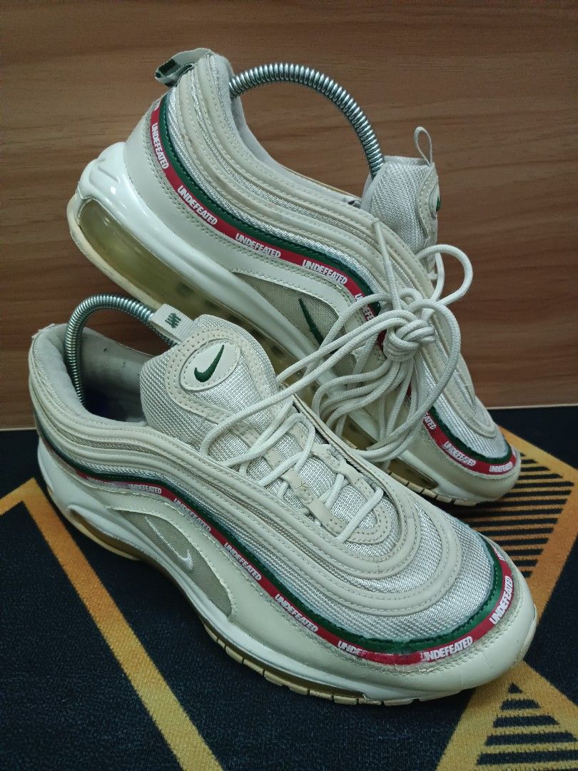 Air on sale max undefeated