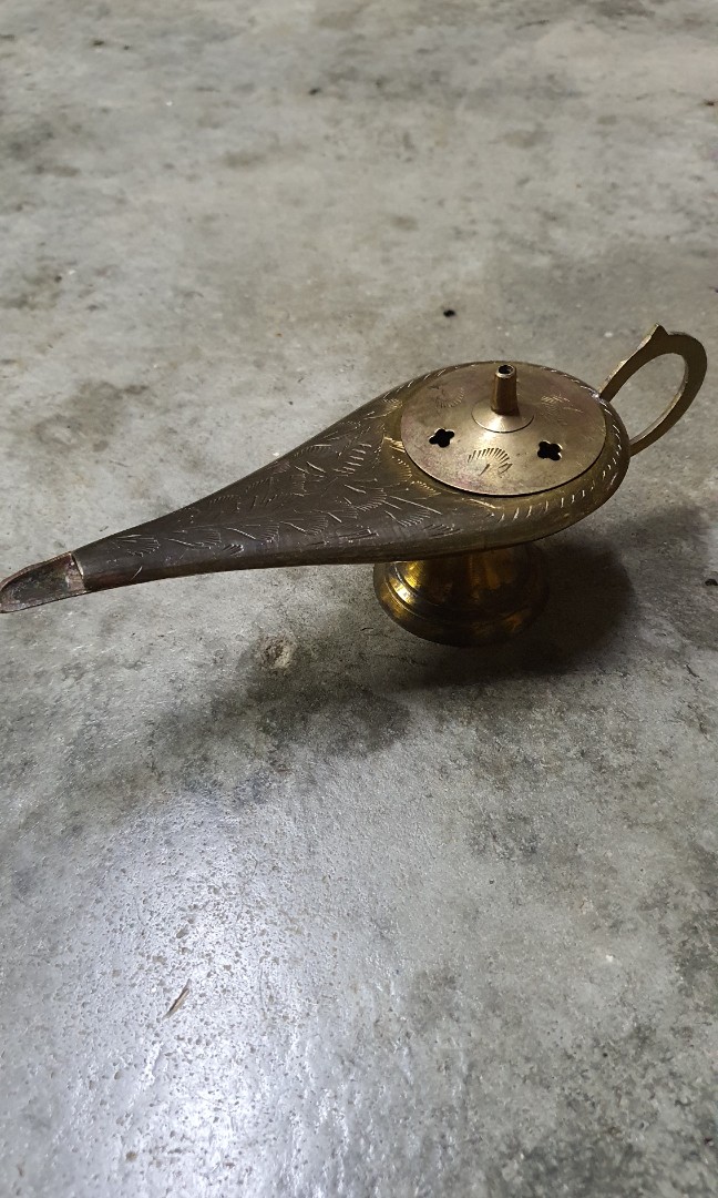 Antique Brass Oil/Genie Lamp