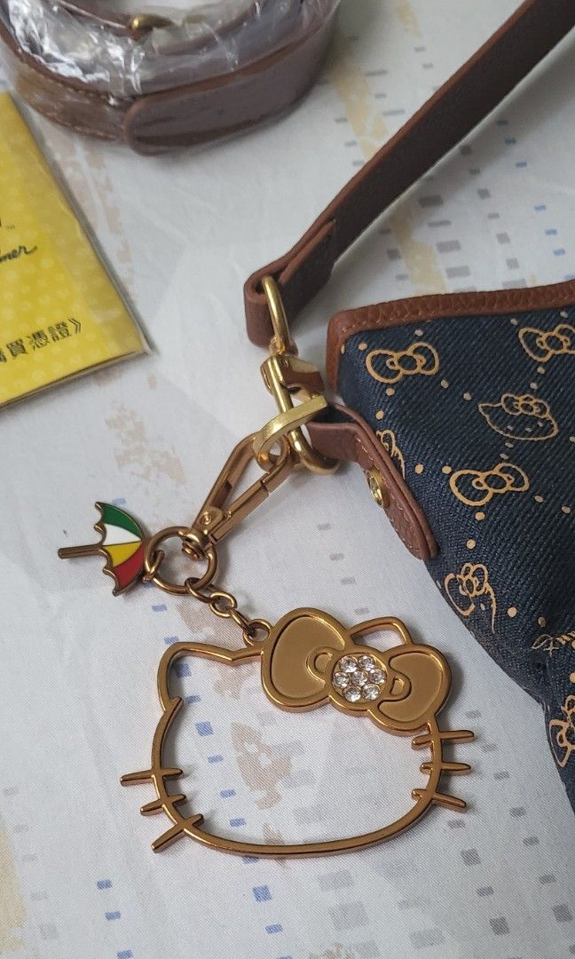 authentic hello kitty hobo bag, Women's Fashion, Bags & Wallets ...