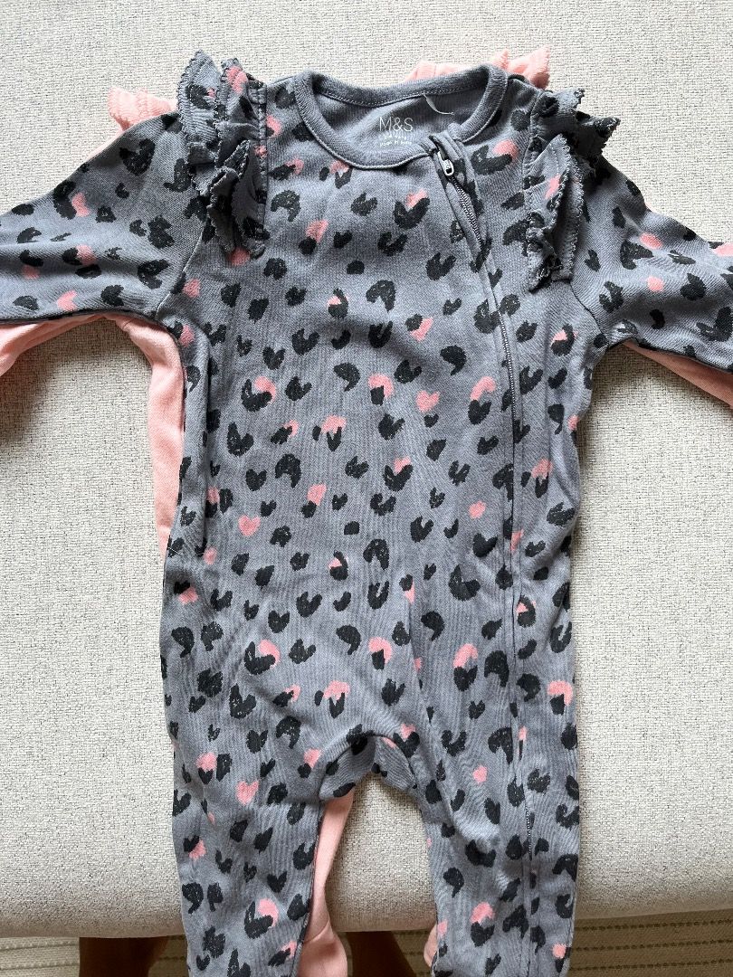Marks and spencer's baby grows clearance
