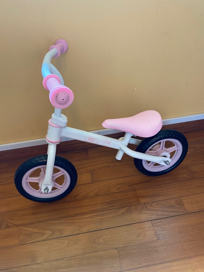 EVO Balance Bike 2+, Sports Equipment, Bicycles & Parts, Bicycles on