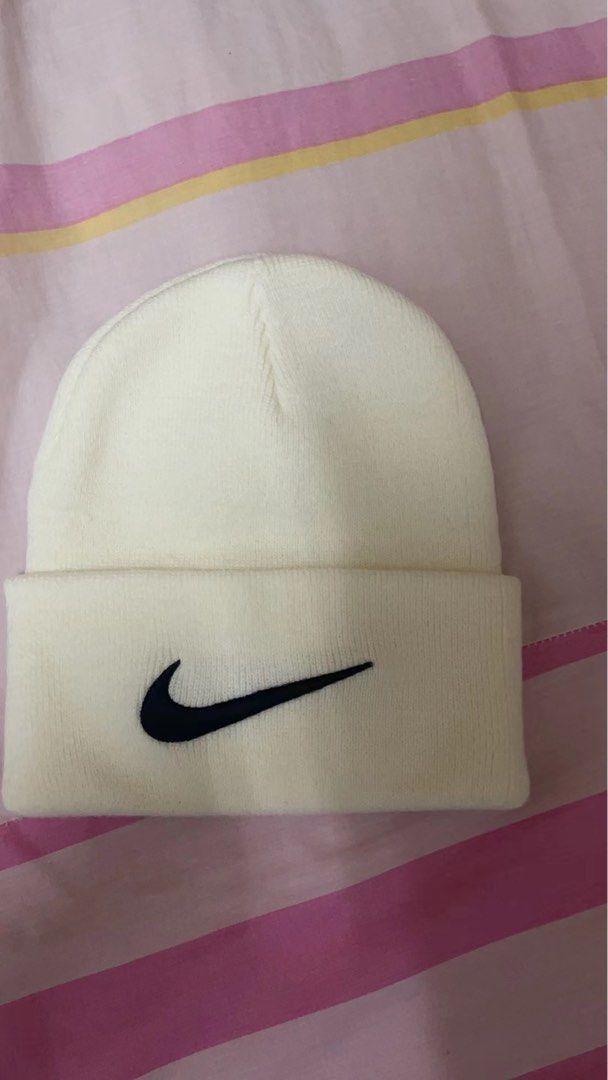 White nike sale beanie hat