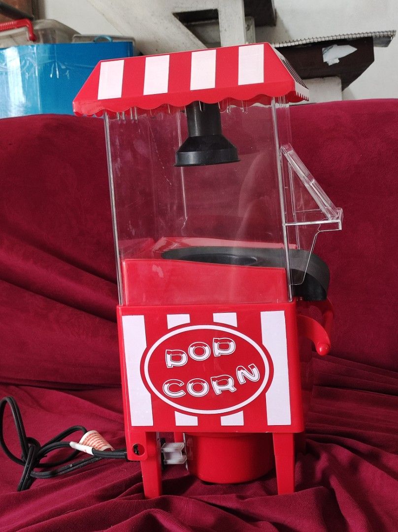 Bella popcorn maker (Category: Other Kitchen Appliances) located in Rizal. Submitted by lexycolour (Listing ID 1257567373, Image 2). Description: nakatambak lang. never been used may box pa po. 120 V mgs me for videos Montalban area.