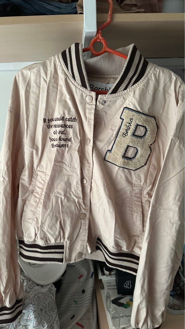 Bershka Cropped Varsity Bomber Jacket (Category: Coats, Jackets and Outerwear) located in Makati City. Submitted by ario_drobe (Listing ID 1257516467, Image 1). Description: - Used once - Lightweight - Cropped - SIZE: Large - Location: Makati. Shipping thru Lalamove or LBC COP only. Unable to ship ASAP due to work. .