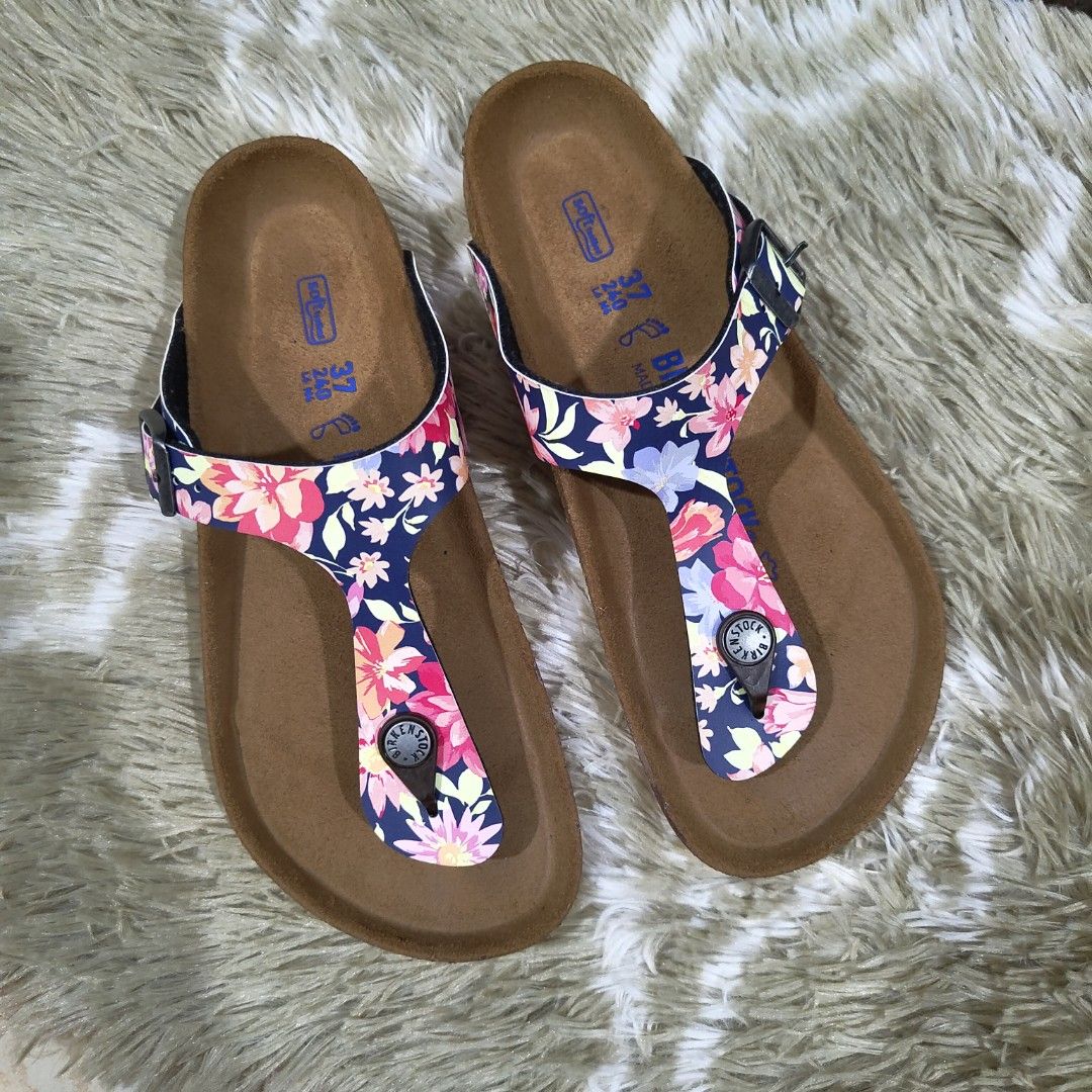 Birkenstock gizeh clearance supernatural flowers navy