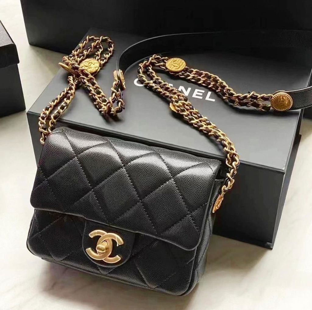 BNIB Authentic Chanel 22A Mini Flap Coin Chain Black Caviar, Luxury, Bags &  Wallets on Carousell