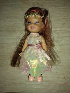 Boneka Barbie kelly