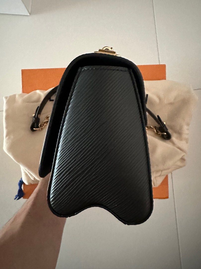 LNIB LV Twist MM Black EPI GHW(Cash S$3,150)