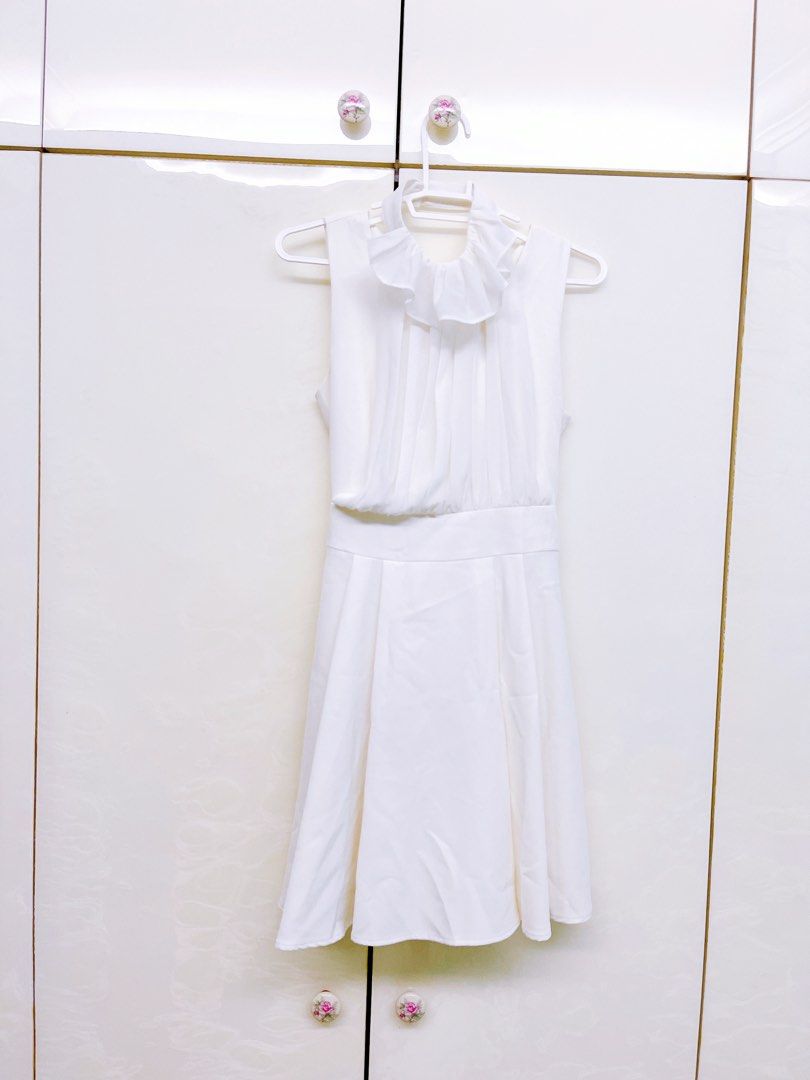 White chiffon pleated dress online