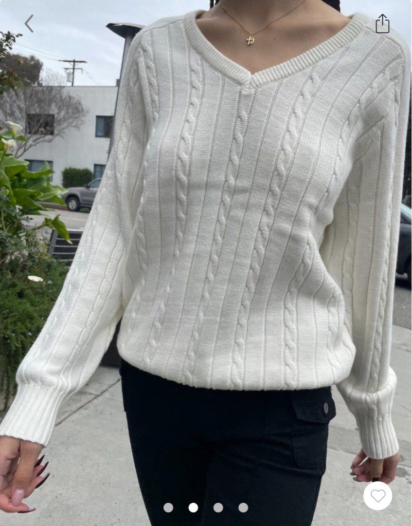 Brandy melville clearance v neck sweater