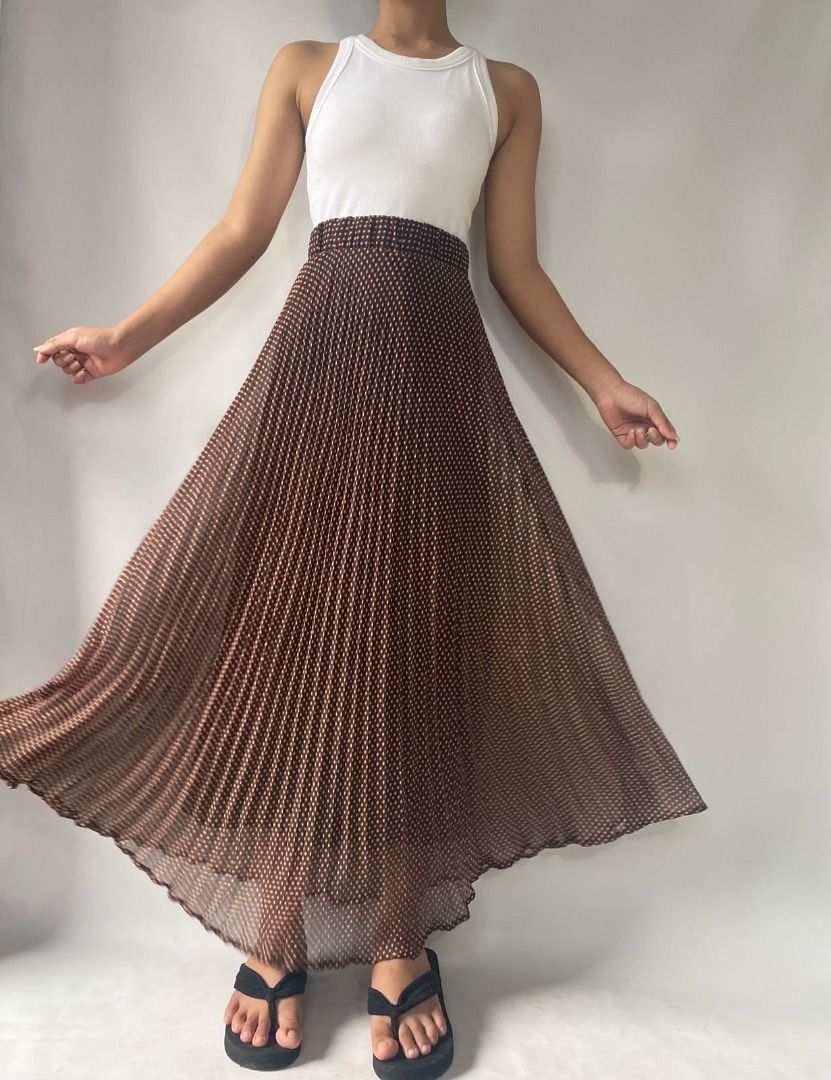 Flowy maxi hot sale skirt 30