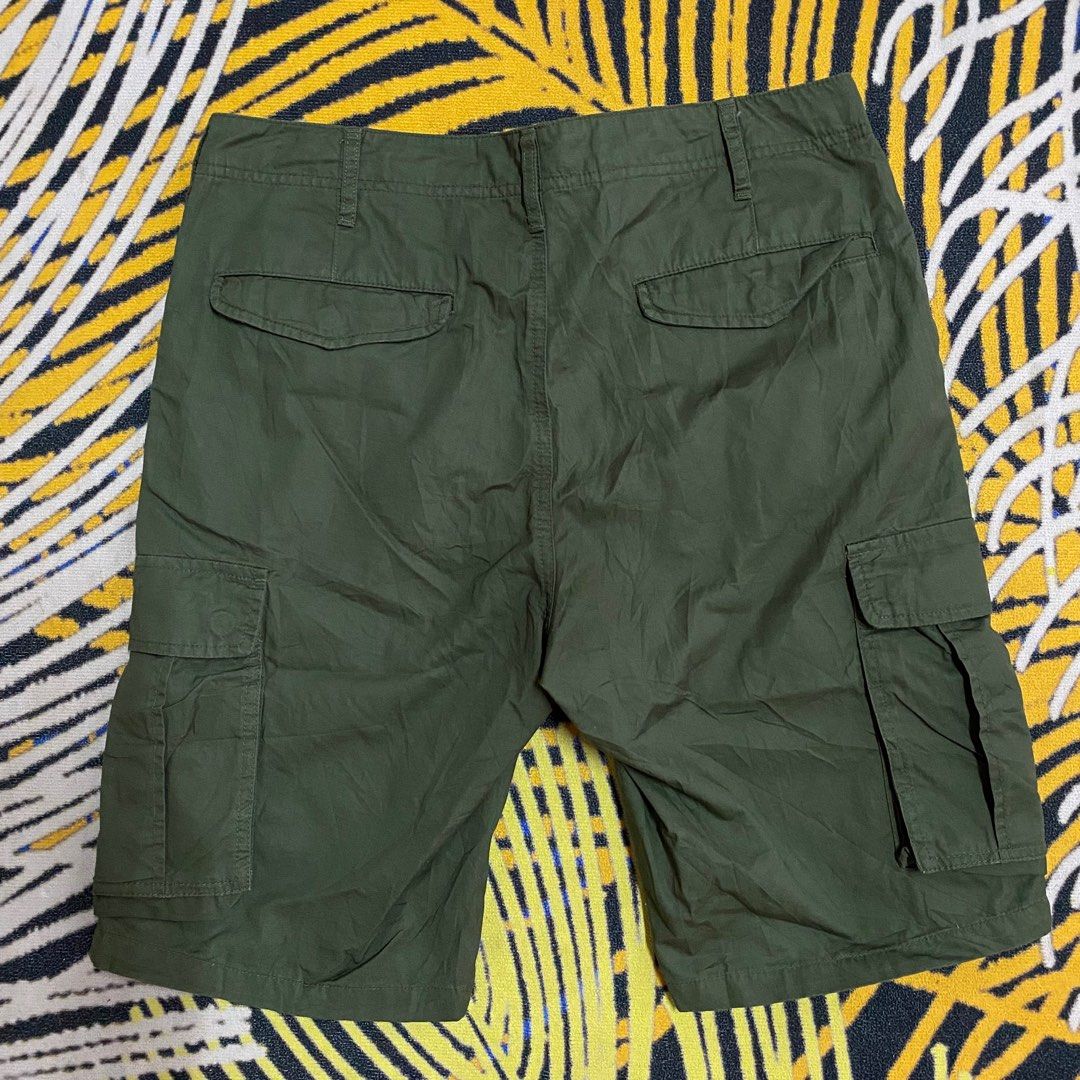 Mens cargo top shorts size 33