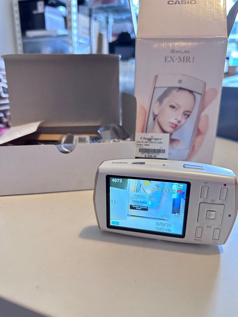 Casio Exilim EX MR1