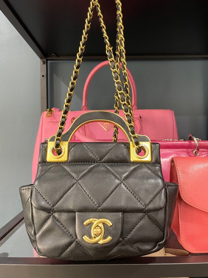Chanel black sling discount bag