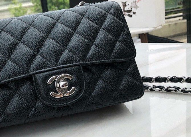 Chanel CF (pre-order, your preferred size and color)