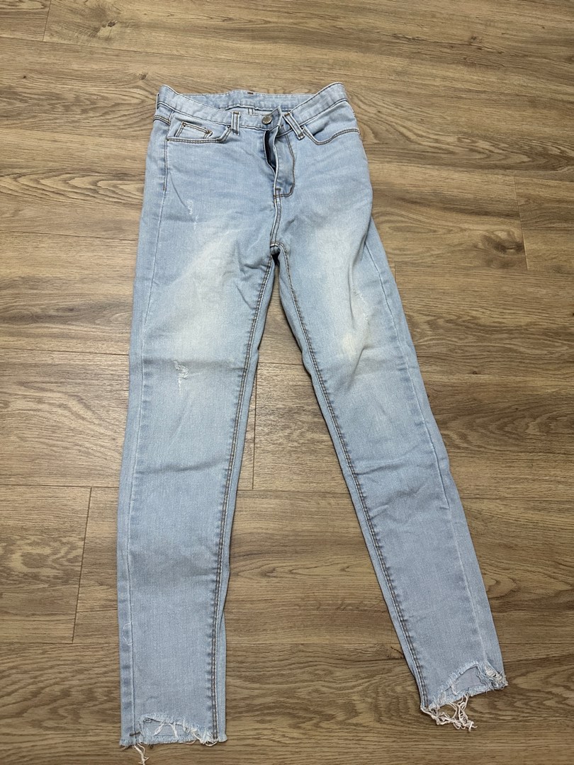 Chuu deals jeans review