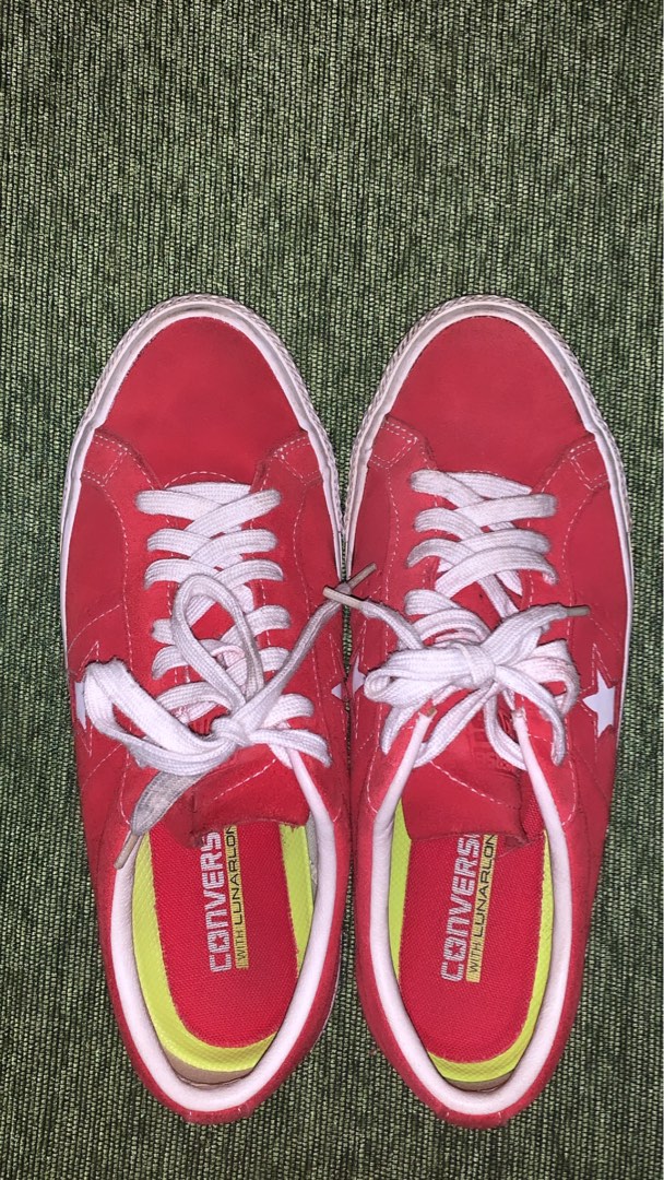 Target one online star converse shoes