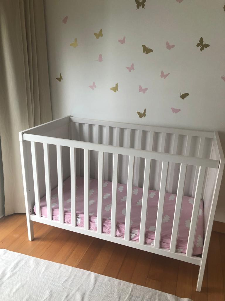 Crib for toddlers. Adjustable, Babies & Kids, Baby Nursery & Kids