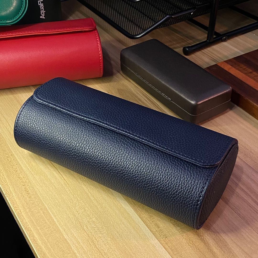 Dark Blue Travel watch roll 3 slots (Category: Men's Watches) located in Manila. Submitted by markwrist07 (Listing ID 1257576236, Image 2). Description: Travel Watch roll Case & Luxury Wooden Watch box 1/2/3/5/6/8/10/12 Slots‼️ SPECIFICATIONS: Material Wooden Watch Box: Wooden+Velvet Cloth Colors: Rosewood Grain, fraxinus Mandshurica, Walnut Grain, Black/brown Type: 5/ 6/8/10/12 Slots Sizes For Wooden Watch Box 6 Slots key Size - 20*22.5*9.5cm 6 