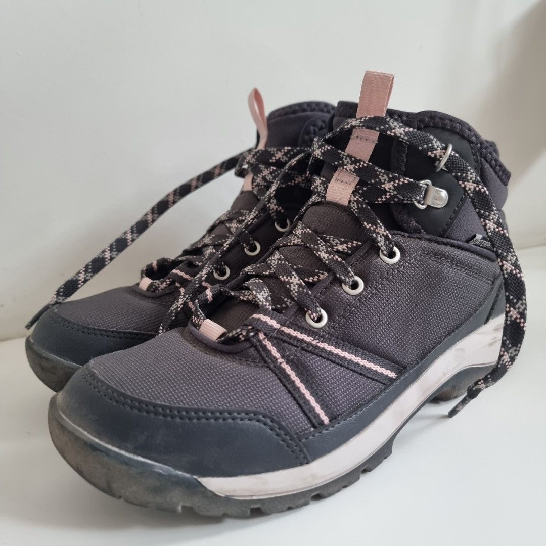 Quechua hot sale hiking boots