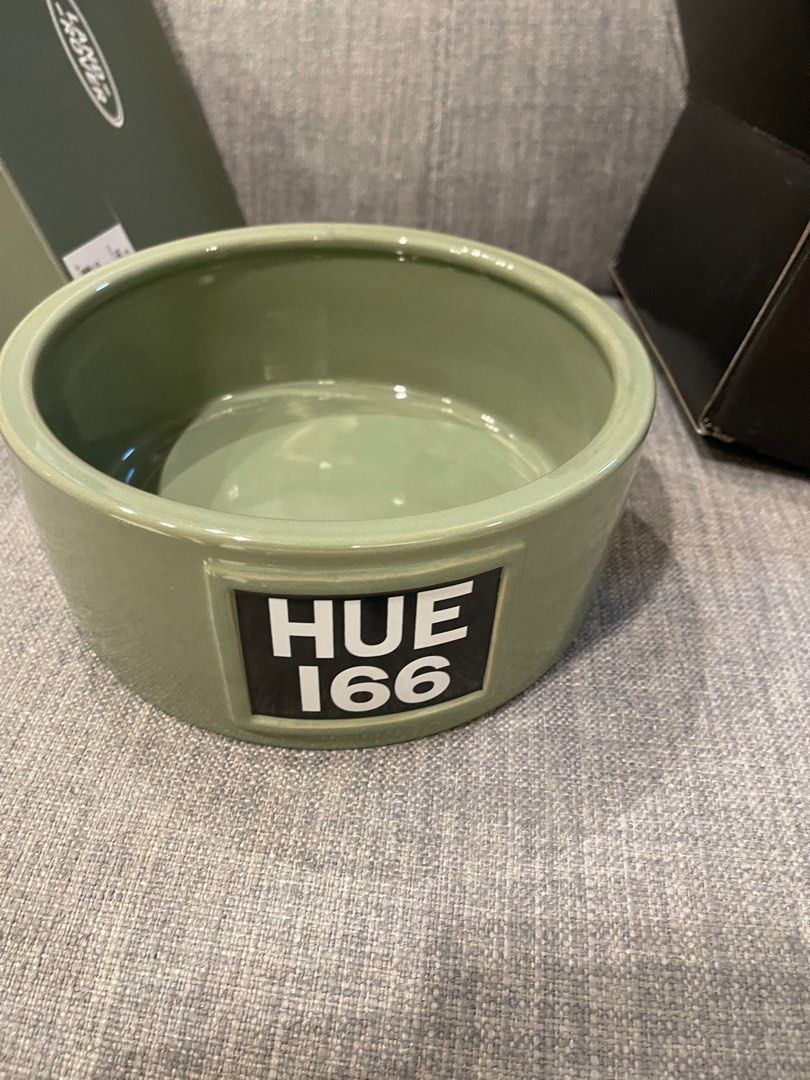 Land rover dog bowl hot sale