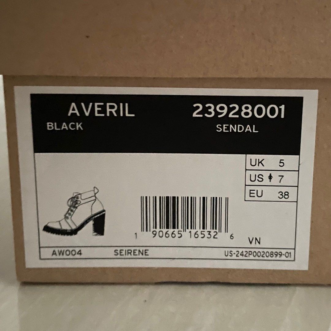 Averil sendal clearance
