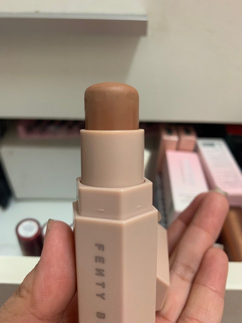 FENTY Contour stick (MOCHA), Beauty & Personal Care, Face, Makeup on