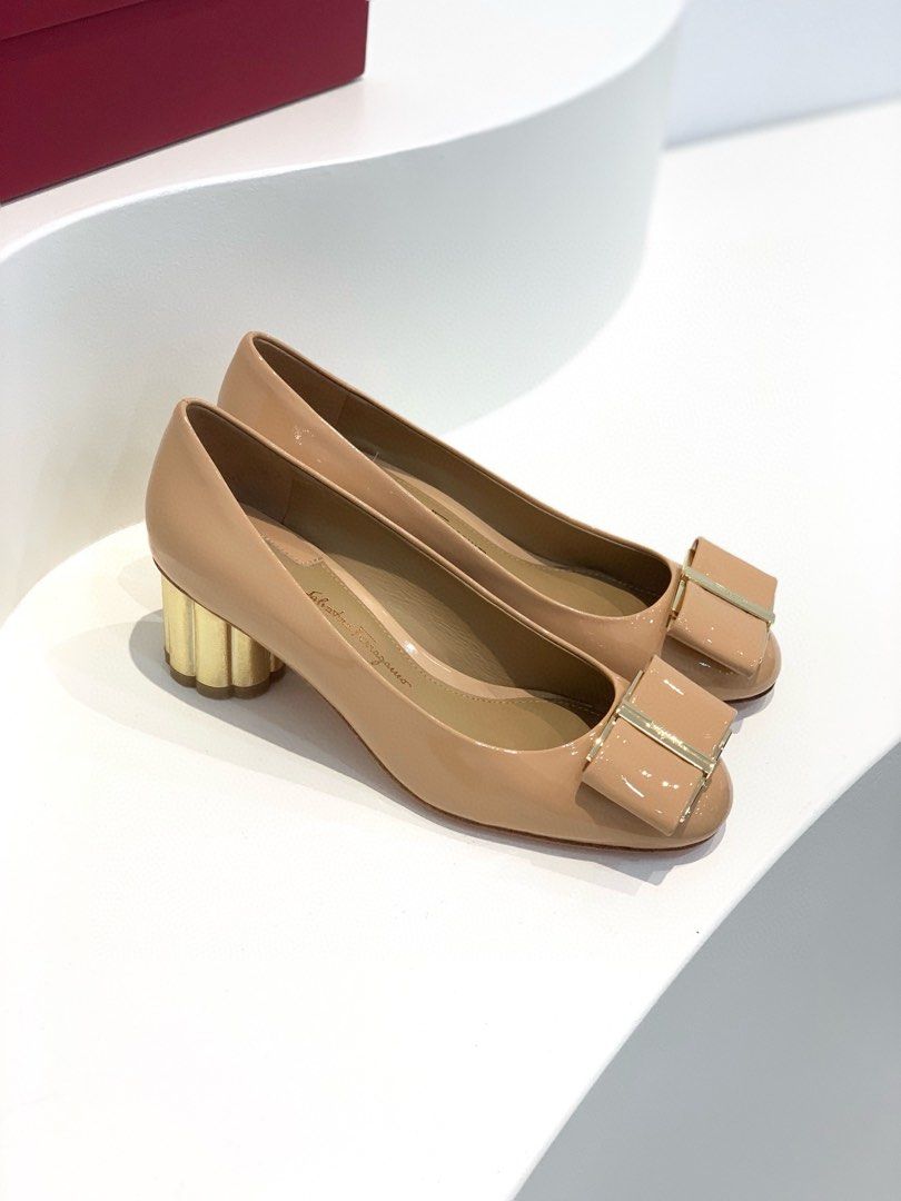 ferragamo vara heels