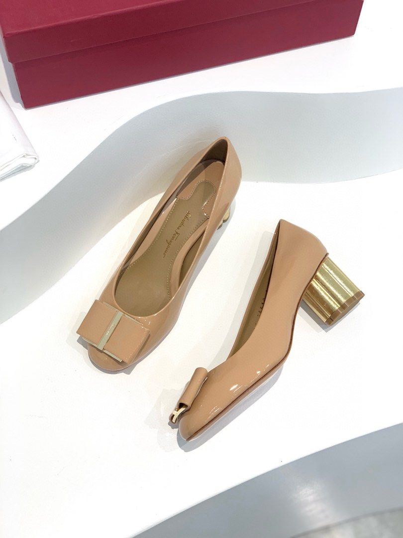ferragamo vara heels