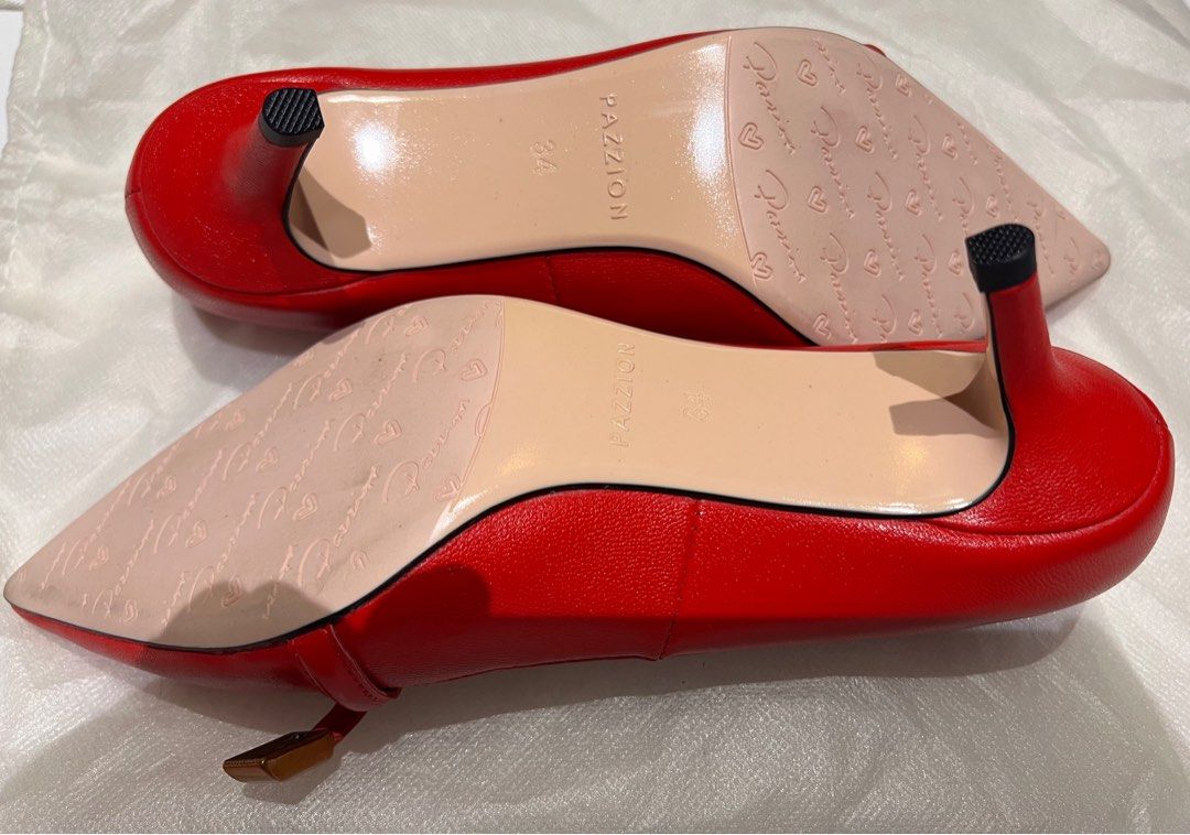 Red pumps for sales sale