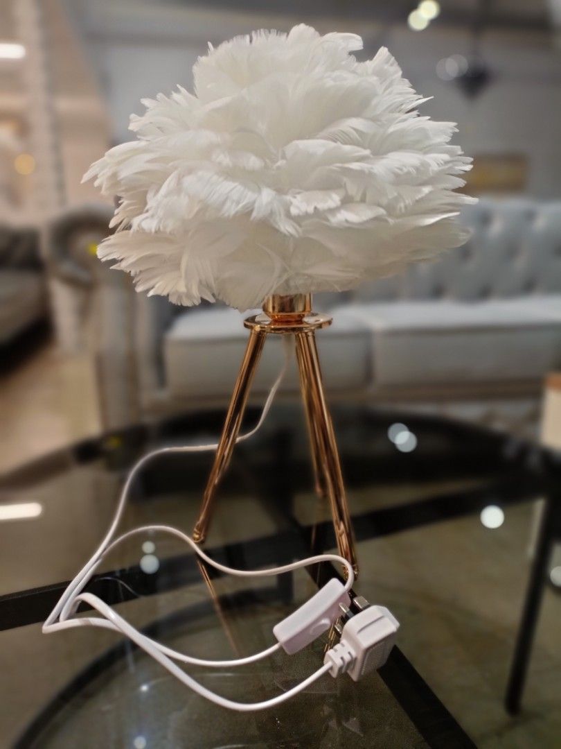 Tripod table shop lamp b&m