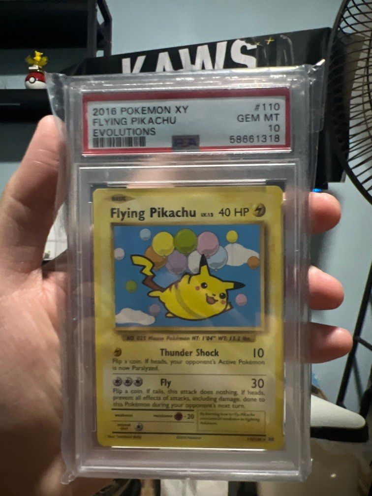 pokemon card pikachu #25 Flying Pikachu VMAX Full Art PSA 10 Inglés