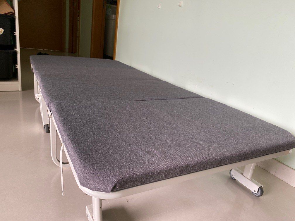 Foldable Table (Category: Bed Frames & Mattresses) located in Singapore. Submitted by mukul.v.mathur (Listing ID 1257566944, Image 3). Description: Comfortable small fold bed for small room .