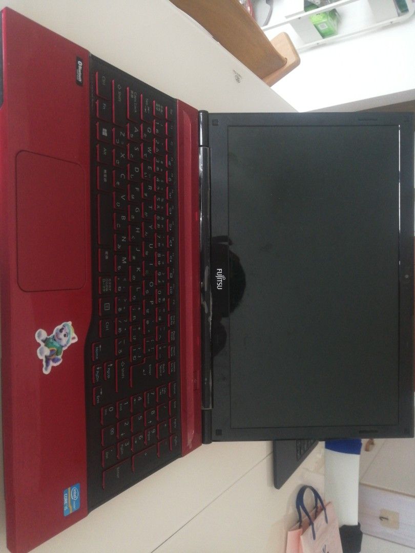 Fujitsu laptop i5 3210M 8GB Ram 480GB SSD