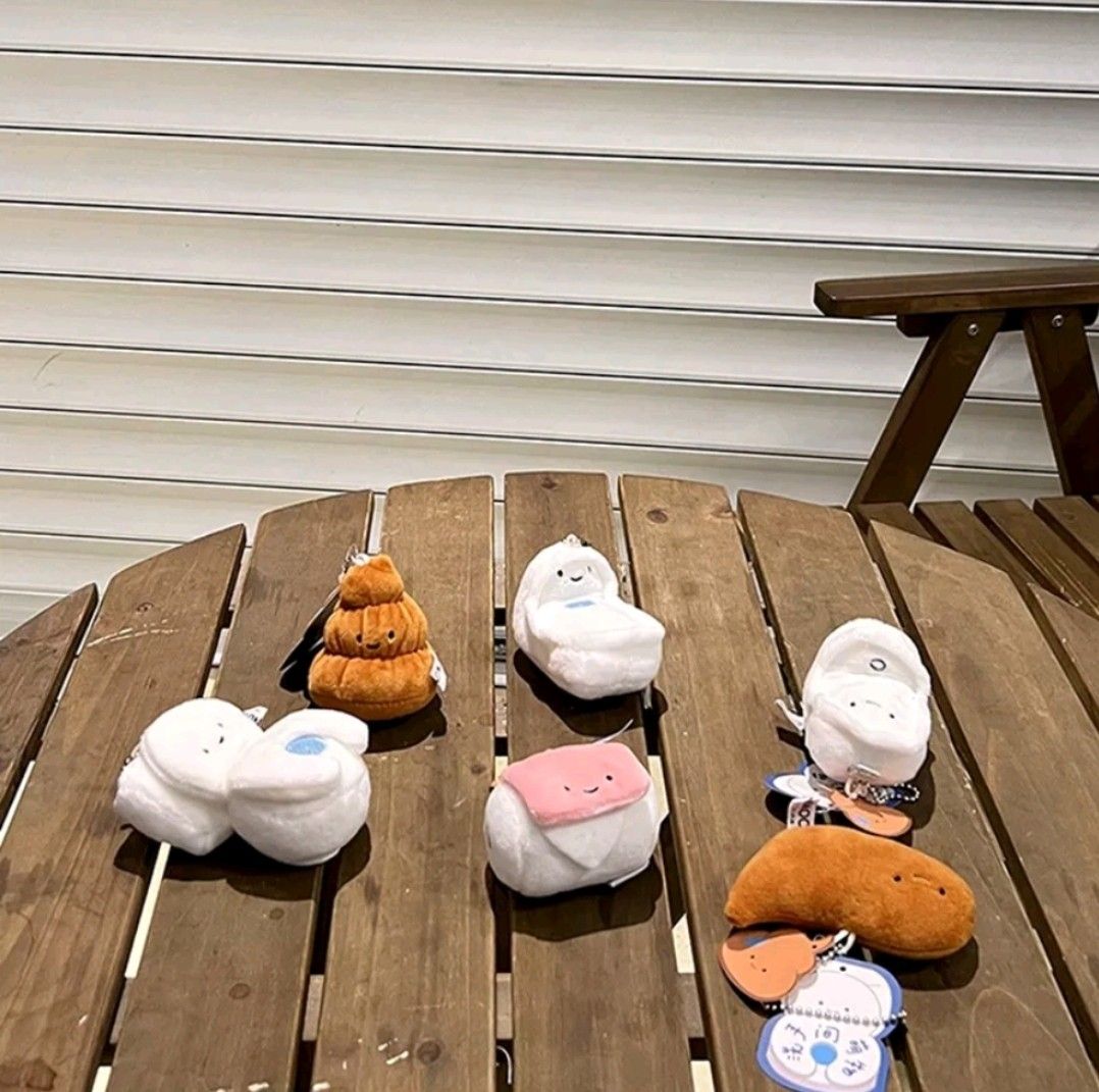 Funny bathroom keychains cheap