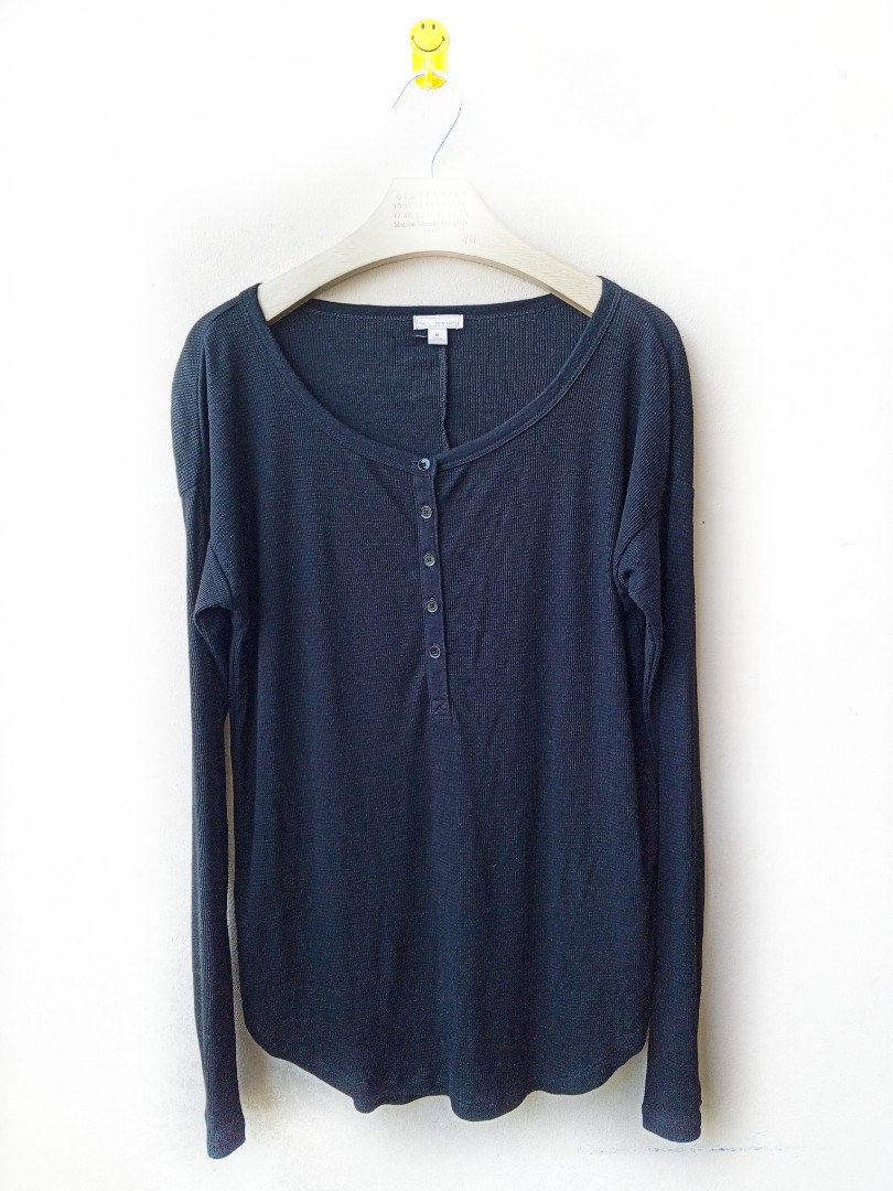 GAP, Women's Fashion, Tops, Longsleeves on Carousell