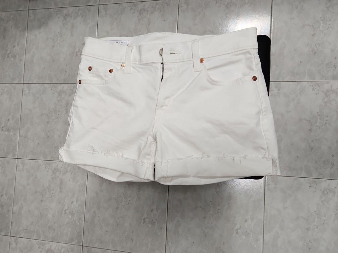 Gap white denim shorts hotsell