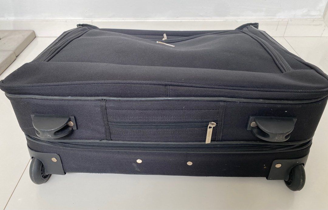 Garment bag with pockets best sale
